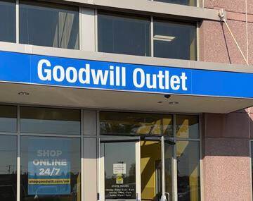 Goodwill Outlet Shopping Features By The Pound Pricing